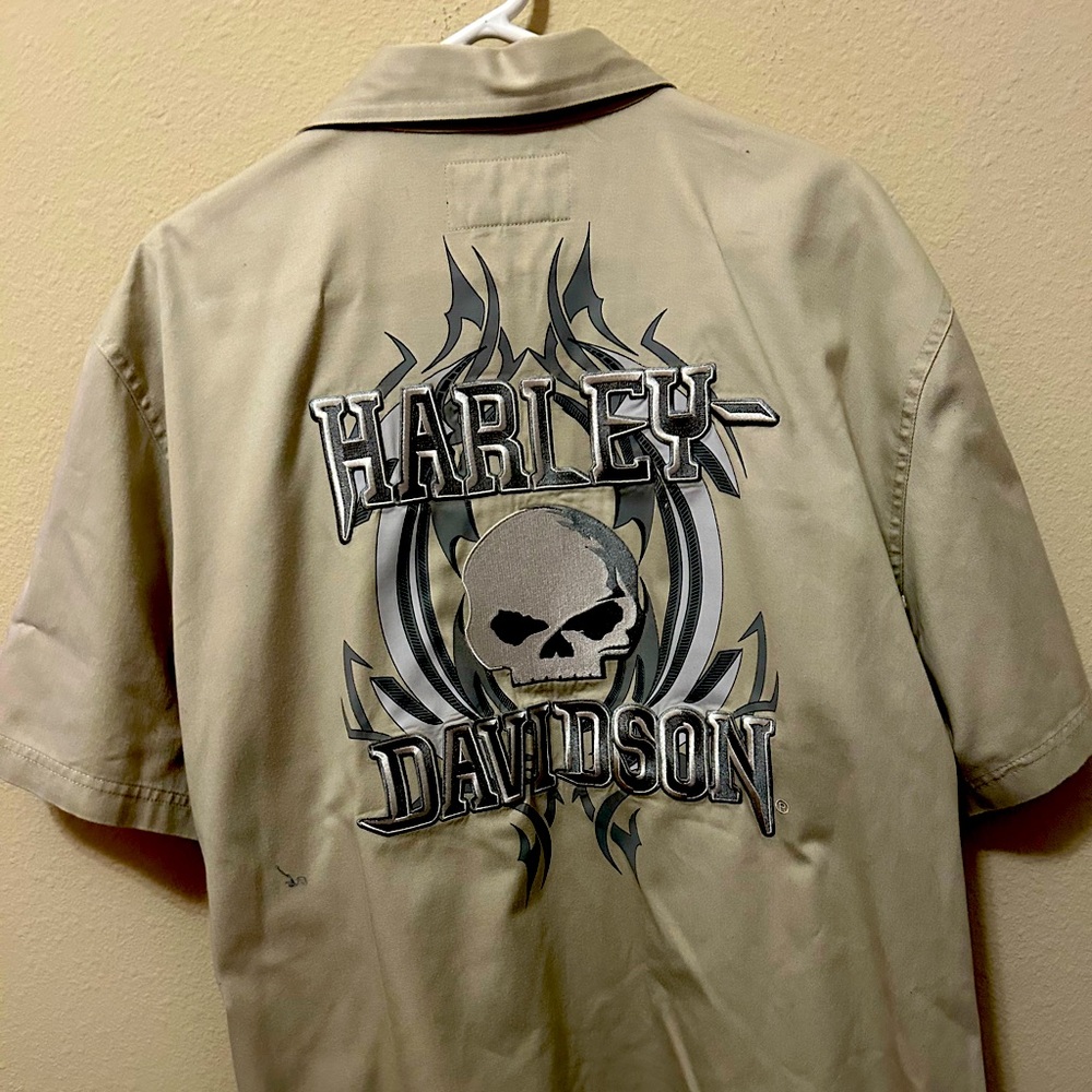 Embroidered Harley Davidson men’s shirt